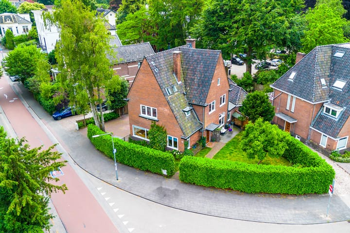 Heuvellaan 1 in Hilversum