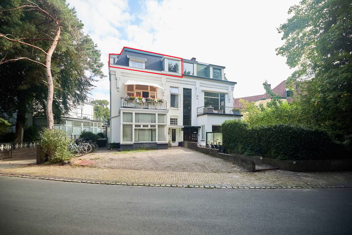 Heuvellaan 12F in Hilversum foto