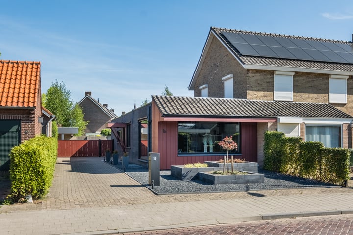 Heuvelseweg 1B in Hoogeloon