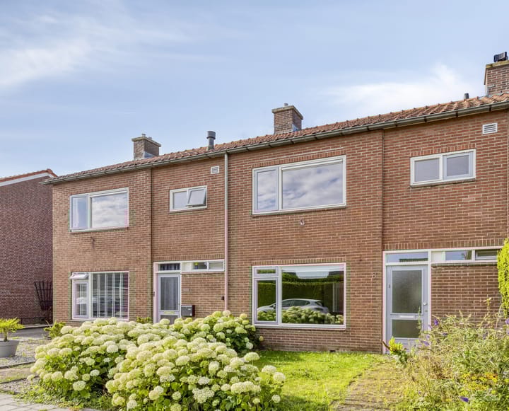 Hiedenbrinkstraat 8 in Braamt