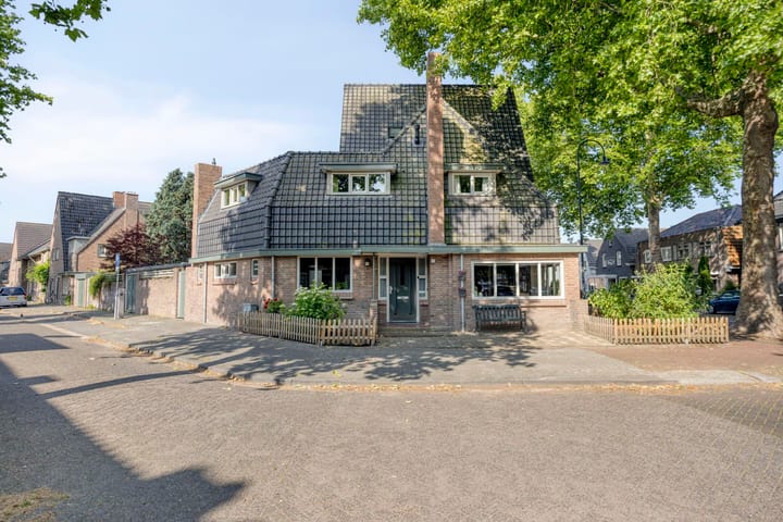 Hindestraat 2 in Helmond