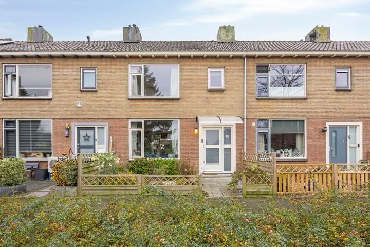 Hobbemalaan 40 in Krimpen aan den IJssel foto