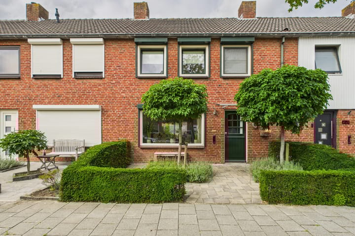 Hobbemastraat 15 in Terneuzen