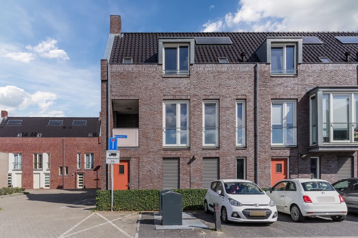 Hoefplein 14 in Veghel