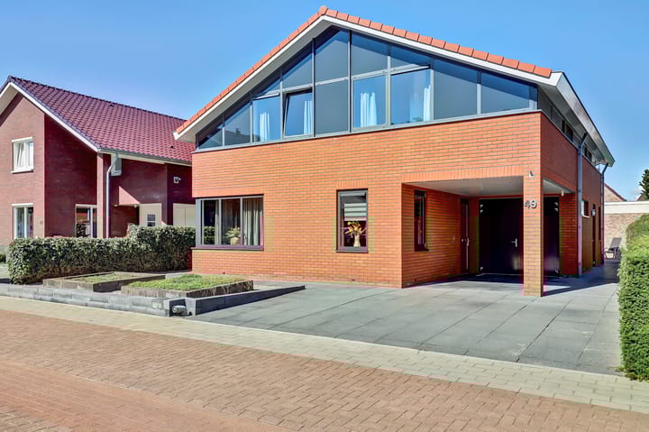 Photo of property Hoefsmid 49, Oldenzaal