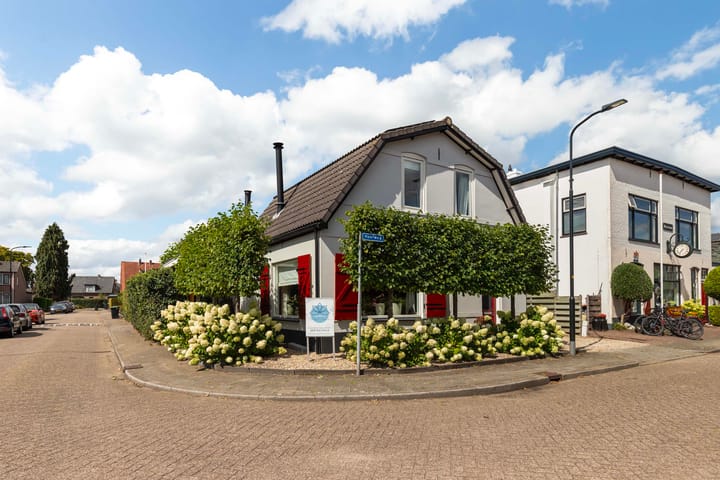 Hoefweg 24 in Apeldoorn