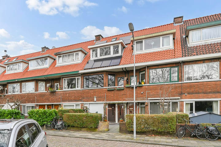 Hoekwaterstraat 72 in Voorburg