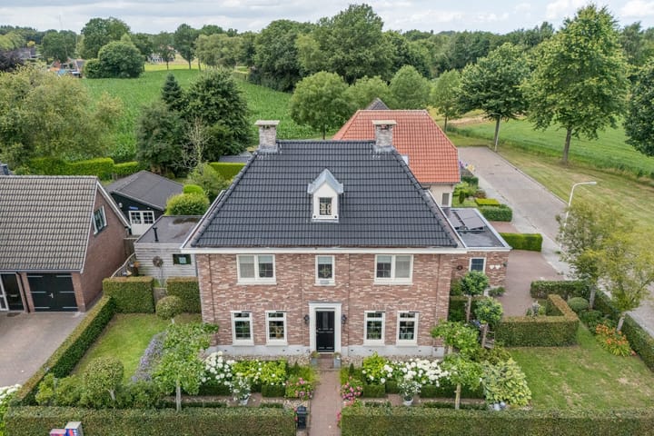 Hoekweg 33 in Vroomshoop