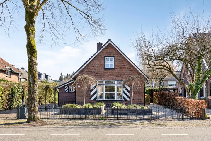 Photo of property Hoenderloseweg 43, Ugchelen