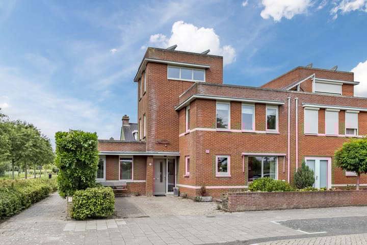 Photo of property Hoepmaker 14, Papendrecht