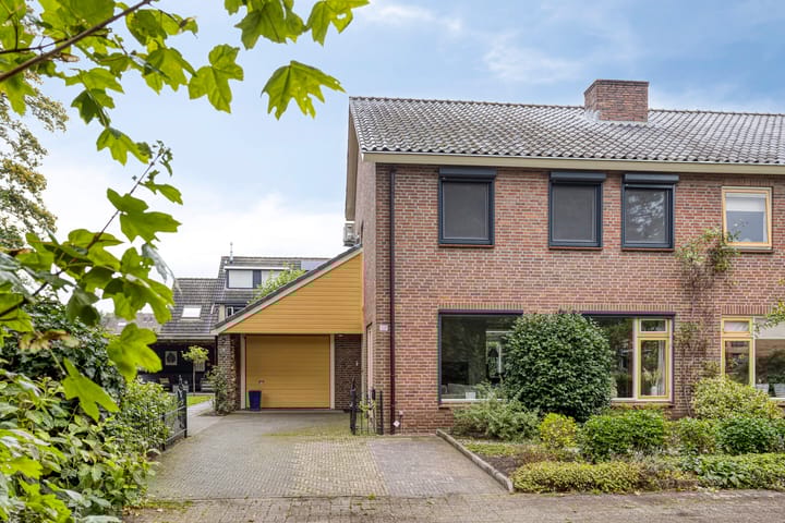 Hoetinkhof 137 in Vorden