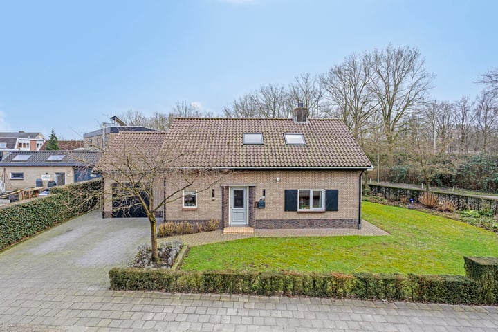 Photo of property Hoevelakenseweg 158, Terschuur