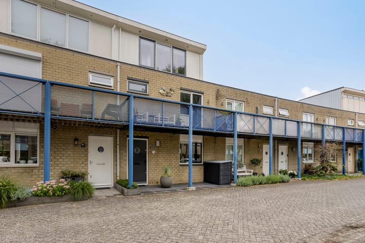 Hof der Herinnering 23 in Amersfoort photo