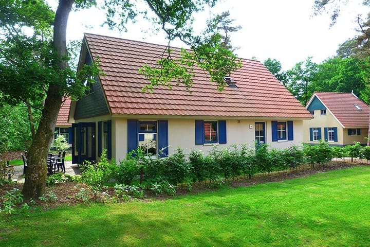 Hof van Halenweg 2-146 in Hooghalen