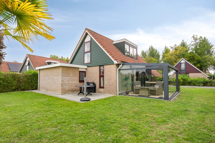 Hof van Zeeland 123 in Heinkenszand foto