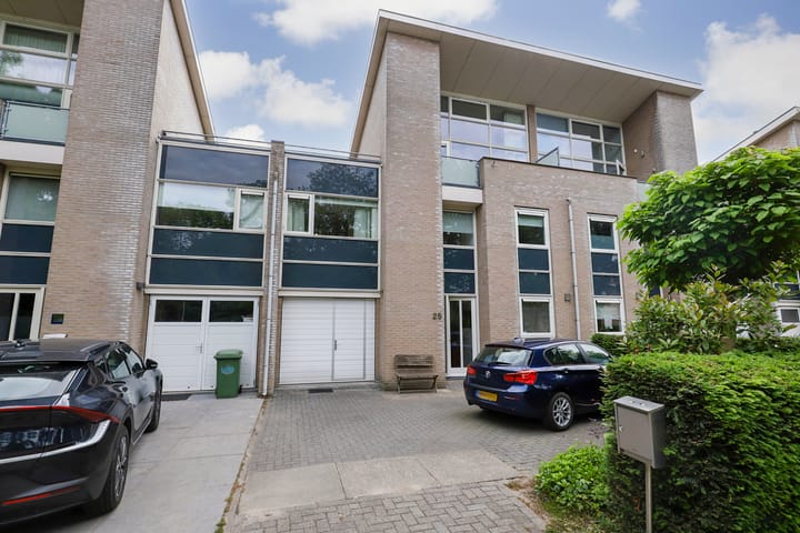 Photo of property Hoflaan 25, Delft