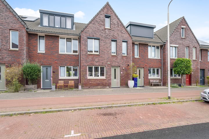 Hoflandendreef 30 in Delft photo