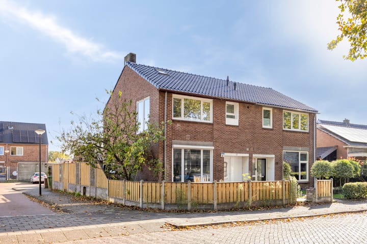 Hofveld 51 in Apeldoorn