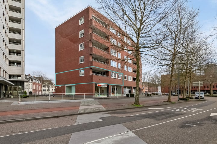 Hoge Barakken 15B in Maastricht