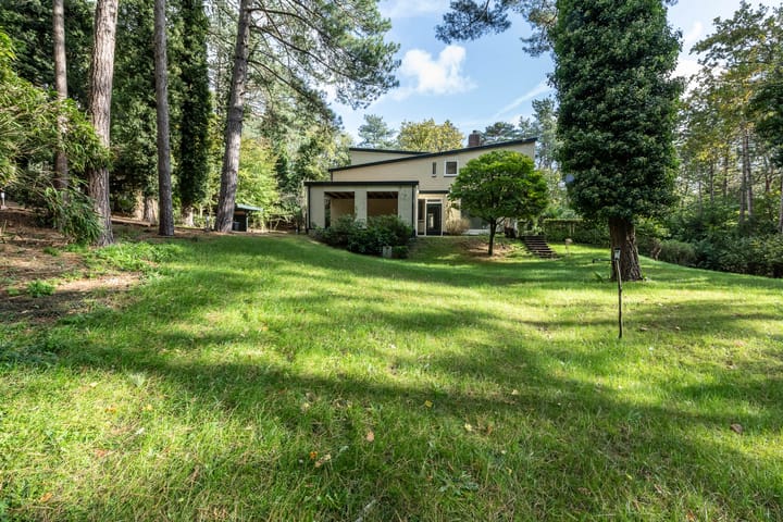 Hoge Duin en Daalseweg 18 in Bloemendaal