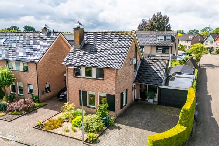 Hoge Es 12 in Hengelo (Gld)