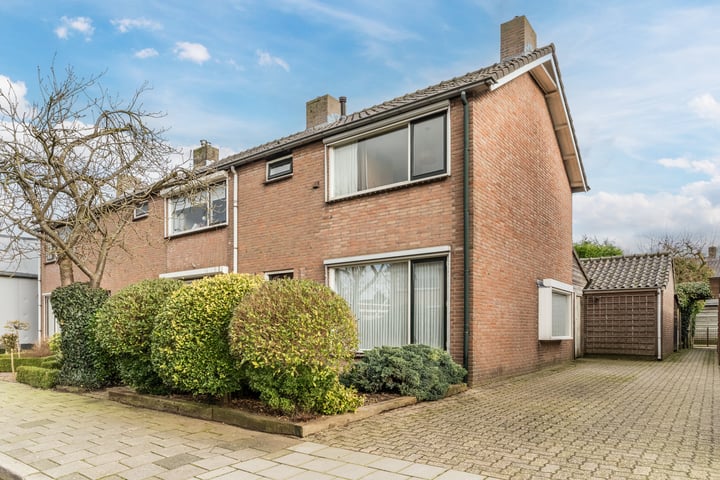 Hoge Hofstraat 5 in Dodewaard