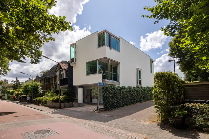 Hoge Naarderweg 51 in Hilversum