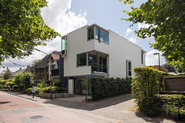 Hoge Naarderweg 53 in Hilversum