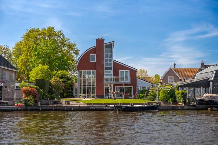 Hoge Rijndijk 91 in Zoeterwoude