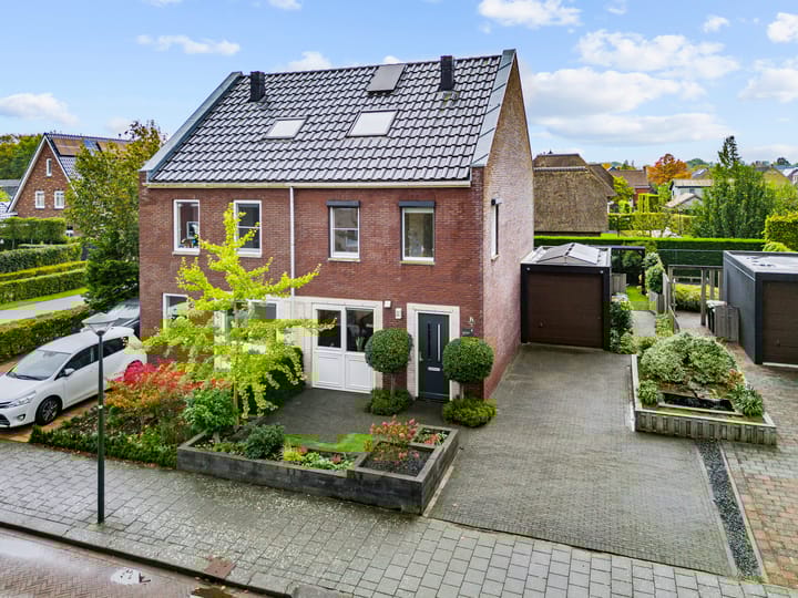 Hoge Weere 4 in Zwaag