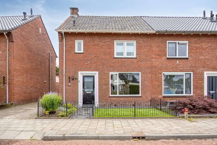 Hogeluchtsweg 21 in Wierden foto