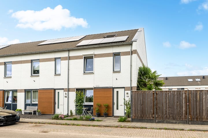 Hogeweg 64 in Gronsveld