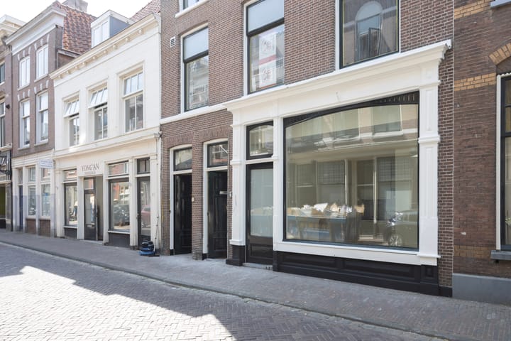 Hogewoerd 103 in Leiden