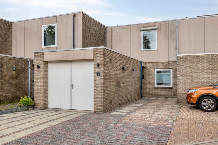 Holenduif 27 in Emmen