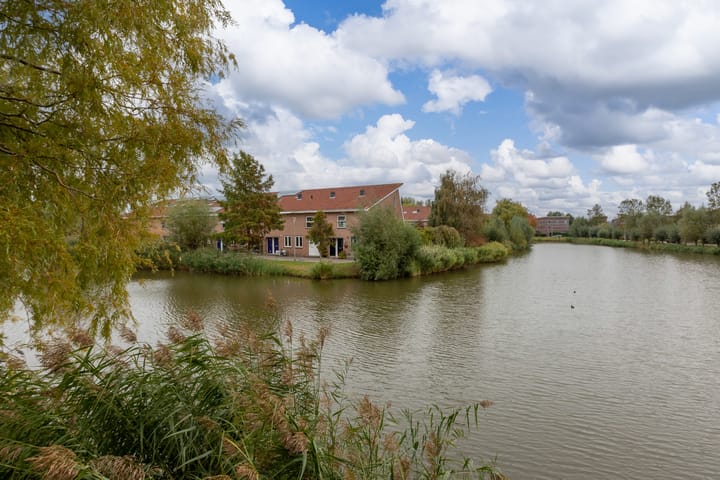 Hollandsche Tuyn 33 in Delfgauw photo