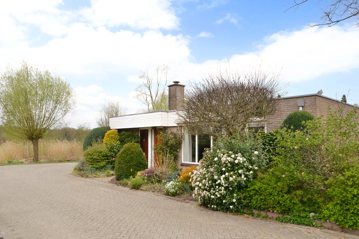 Photo of property Honingbij 18, Soest