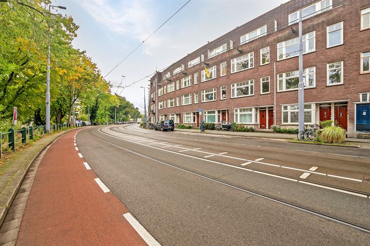 Honingerdijk 11B in Rotterdam