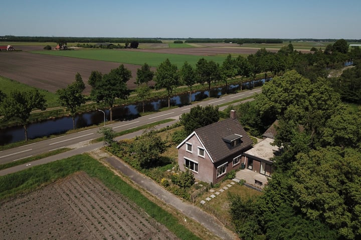 Photo of property Hoofdkanaal OZ 116, Emmer-Compascuum