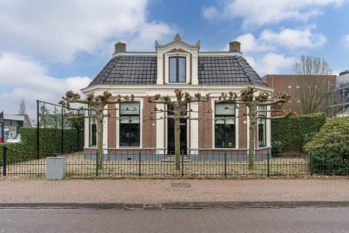 Hoofdstraat 1 in Gorredijk