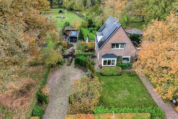 Hoofdstraat 10 in Zweeloo foto