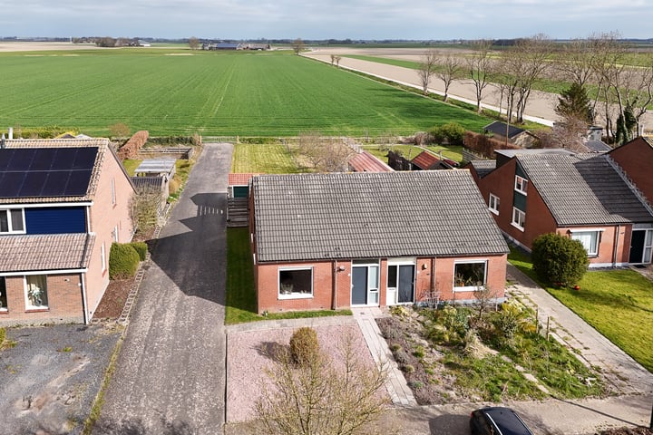 Hoofdstraat 11 in Niezijl