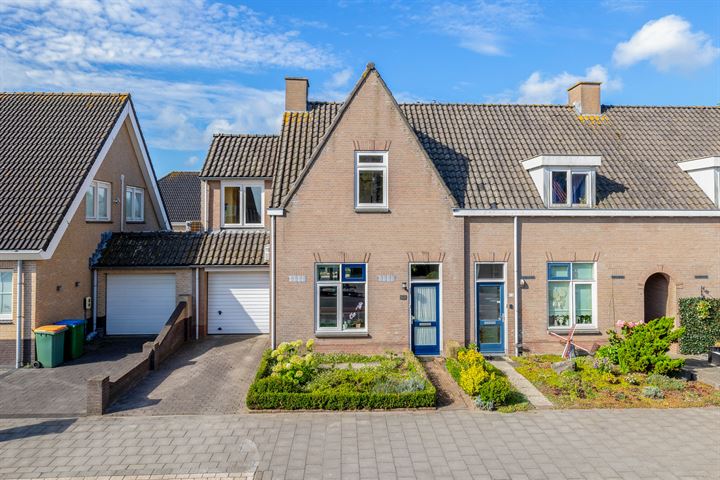 Hoofdstraat 111 in Zevenbergschen Hoek