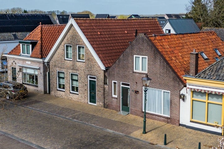 Photo of property Hoofdstraat 112, Oldemarkt