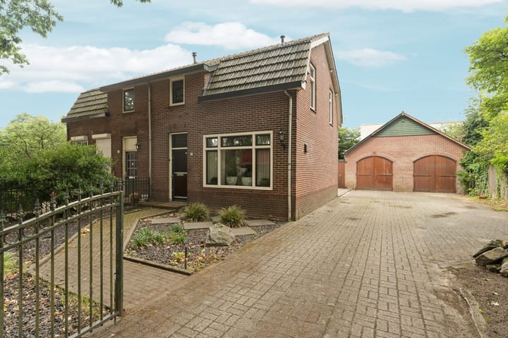 Hoofdstraat 12 in Heijen foto