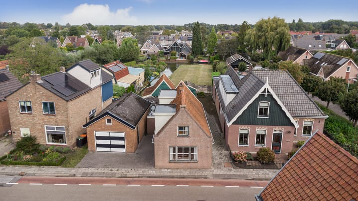 Hoofdstraat 139 in Bovenkarspel Foto