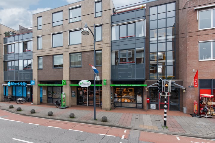 Hoofdstraat 228b in Velp