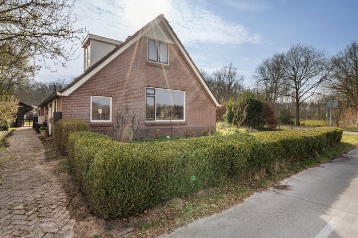 Photo of property Hoofdstraat 29, Zwiggelte