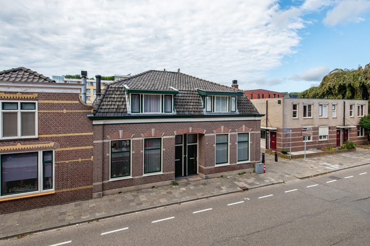 Hoofdstraat 293 in Sassenheim