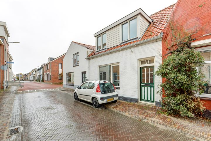 Hoofdstraat 3 in Kapelle