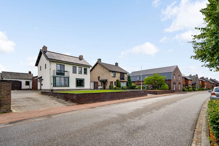 Photo of property Hoofdstraat 39, Posterholt